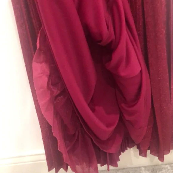 Lulu’s NWT Magenta Metallic Pleated Maxi 🔥 - Picture 10 of 12